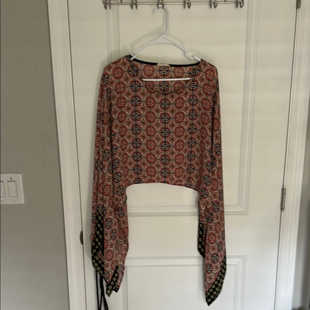 Bohemian Minette Patterned Blouse with Flowing Sleeves